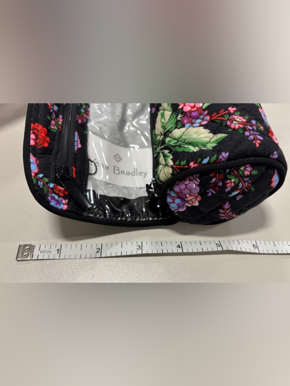 NWT NEW VERA BRADLEY Iconic On A Roll Winter Black Floral Quilted Cosmetic Pouch - Picture 4 of 6